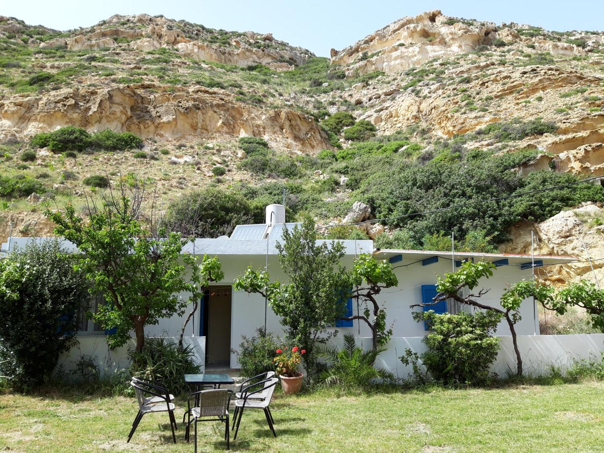 Hotel Neos Matala Bagian luar foto