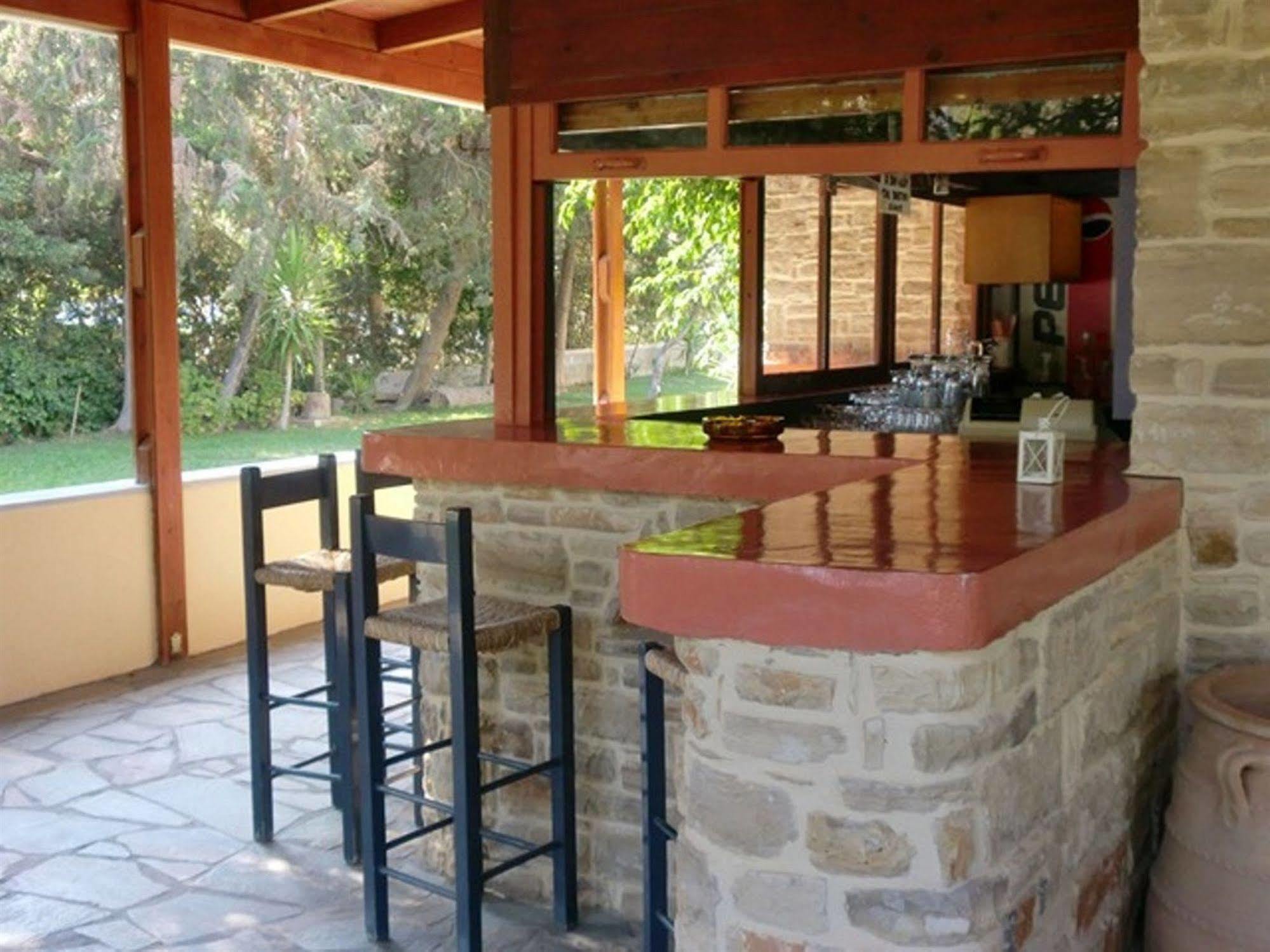 Hotel Neos Matala Bagian luar foto