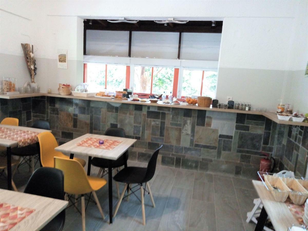 Hotel Neos Matala Bagian luar foto